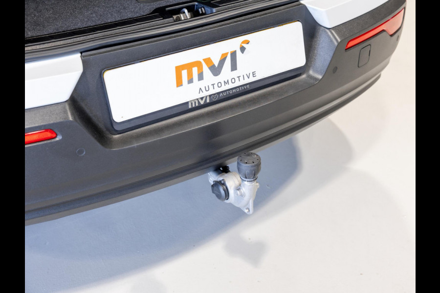 Volvo XC40 1.5 T2 Momentum Core 129pk / Achteruitrijcamera / Trekhaak / cruise control / Navigatie / Apple carplay /