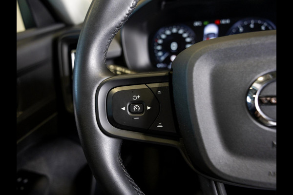 Volvo XC40 1.5 T2 Momentum Core 129pk / Achteruitrijcamera / Trekhaak / cruise control / Navigatie / Apple carplay /