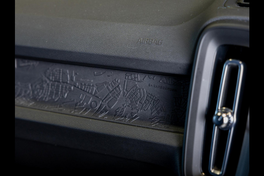 Volvo XC40 1.5 T2 Momentum Core 129pk / Achteruitrijcamera / Trekhaak / cruise control / Navigatie / Apple carplay /