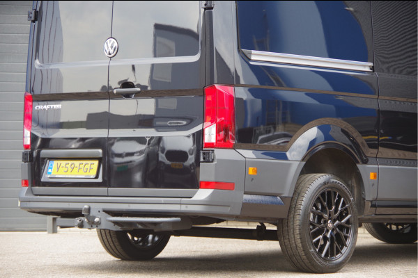 Volkswagen Crafter 35 2.0 TDI L3H3(L2H2) 3-ZITS, 177PK AUT. LED, TREKHAAK, STOELVERWARMING, ADAPT. CRUISE, CAMERA, NAVI, AIRCO, PARKEERSENSOREN, NL