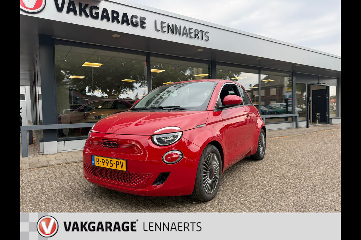 Fiat 500 RED 42 kWh, Rijklaarprijs / 12 mnd Bovag garantie