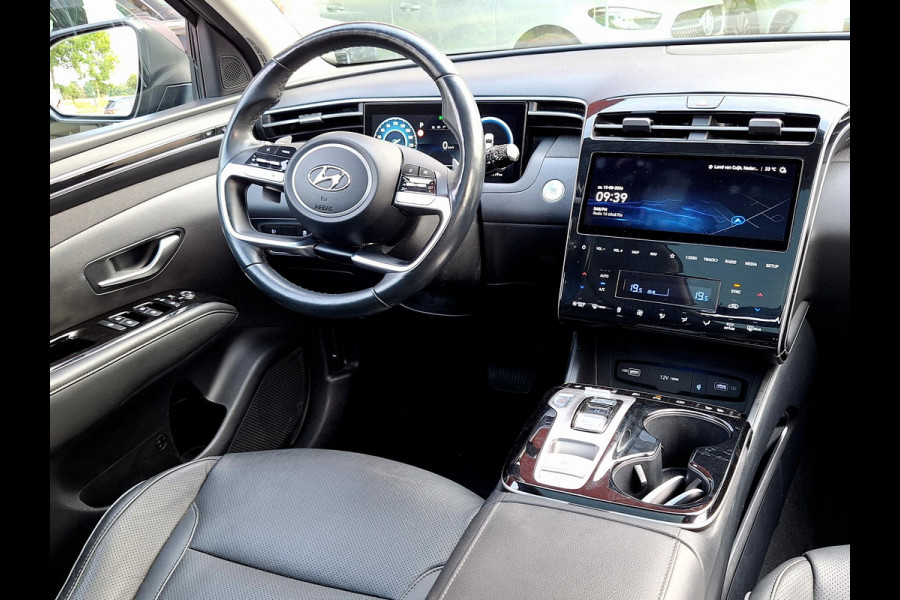 Hyundai Tucson 1.6 T-GDI PHEV Premium Sky 4WD | Full Options! | Dealer onderhouden! | Trekhaak | Pano | Leder | LED | Blindspot |