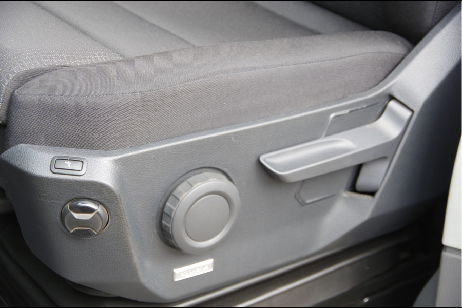 MAN TGE 3.180 35 2.0 L3H3(L2H2) 177PK AUT. LED, TREKHAAK, ADAPT. CRUISE, STOELVERWARMING, STANDKACHEL, CAMERA, NAVI, CLIMA
