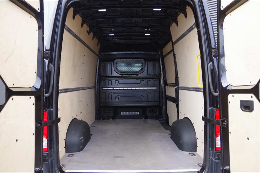 MAN TGE 3.180 35 2.0 L3H3(L2H2) 177PK AUT. LED, TREKHAAK, ADAPT. CRUISE, STOELVERWARMING, STANDKACHEL, CAMERA, NAVI, CLIMA