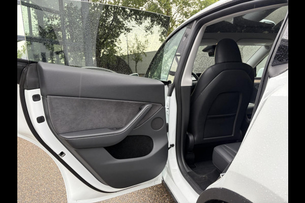 Tesla Model Y RWD 58 kWh SOH 95% | BTW VERREKENBAAR | TESLA FABRIEKSGARANTIE TOT 01-2029 OF 80.000 KM | TESLA FABRIEKSGARANTIE HOOGVOLT ACCU & AANDRIJFLIJN TOT 01-2033 OF 160.000 KM | ALL-IN PRIJS SOH 95 | BTW Verrkenbaar | Tesla fabrieksgarantie tot 1-2029 of tot 80.000KM | Tesla fabrieksgarantie hoogvolt accu en aandrijflijn tot 1-2033 of tot 160.000KM | ALL IN PRIJS |