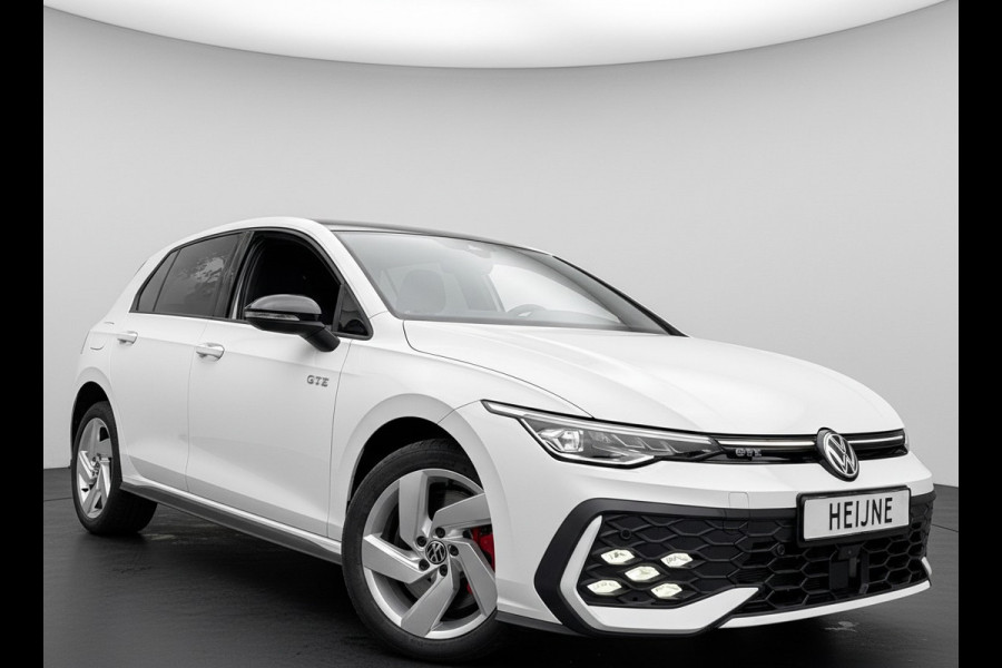 Volkswagen Golf GTE 1.5 272PK DSG HYBRID GTE-SPORT 360°CAMERA/NAVI/HEAD-UP!