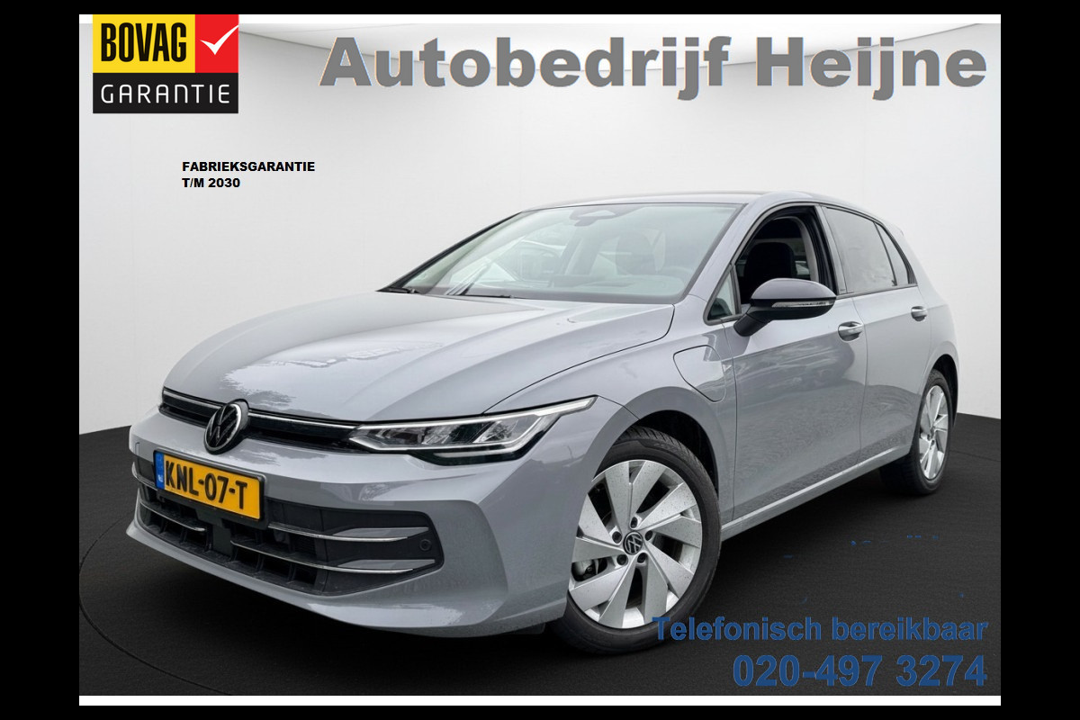 Volkswagen Golf 1.5 eHybrid 204PK PLUG IN. LIFE CAMERA/NAVI/HEAD-UP/CARPLAY