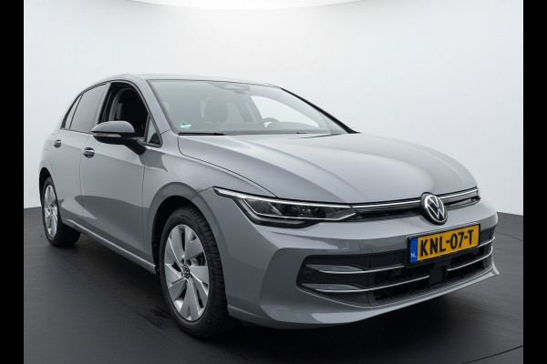 Volkswagen Golf 1.5 eHybrid 204PK PLUG IN. LIFE CAMERA/NAVI/HEAD-UP/CARPLAY