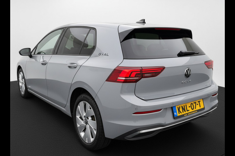 Volkswagen Golf 1.5 eHybrid 204PK PLUG IN. LIFE CAMERA/NAVI/HEAD-UP/CARPLAY