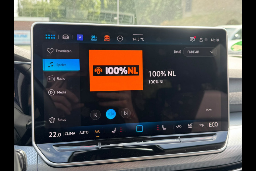 Volkswagen Golf 1.5 eHybrid 204PK PLUG IN. LIFE CAMERA/NAVI/HEAD-UP/CARPLAY