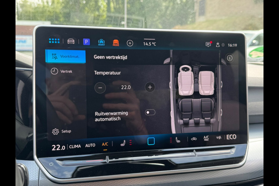 Volkswagen Golf 1.5 eHybrid 204PK PLUG IN. LIFE CAMERA/NAVI/HEAD-UP/CARPLAY