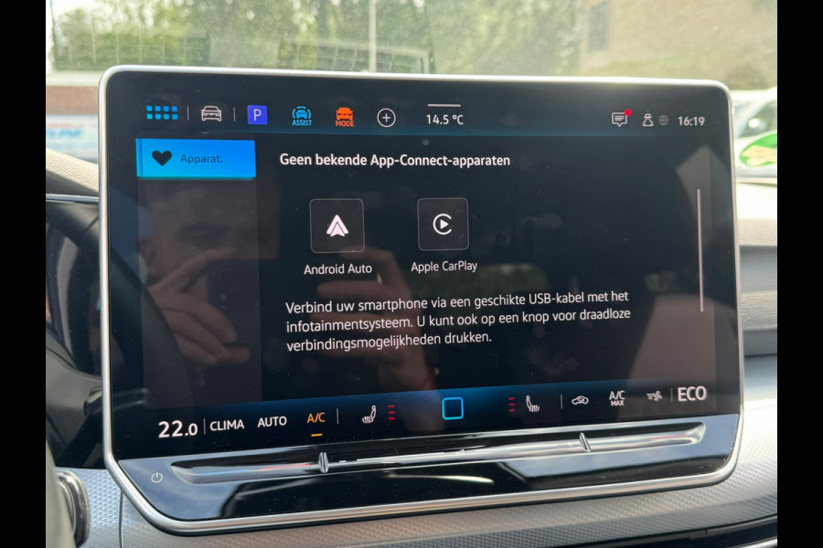 Volkswagen Golf 1.5 eHybrid 204PK PLUG IN. LIFE CAMERA/NAVI/HEAD-UP/CARPLAY