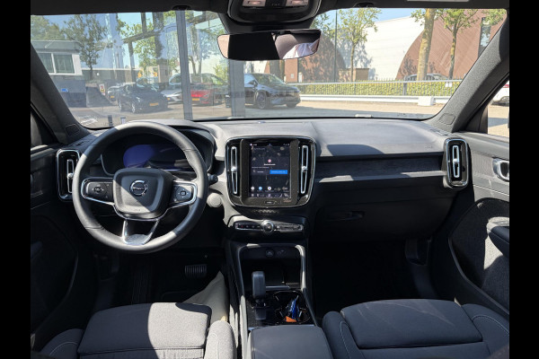 Volvo XC40 Core Recharge Pure Electric 2WD SOH 97% | WARMTEPOMP| STOEL + STUURWIELVERWARMING | VOLVO DEALER ONDERHOUDEN | RIJKLAAR GELEVERD MET 12 MND BOVAG GARANTIE |