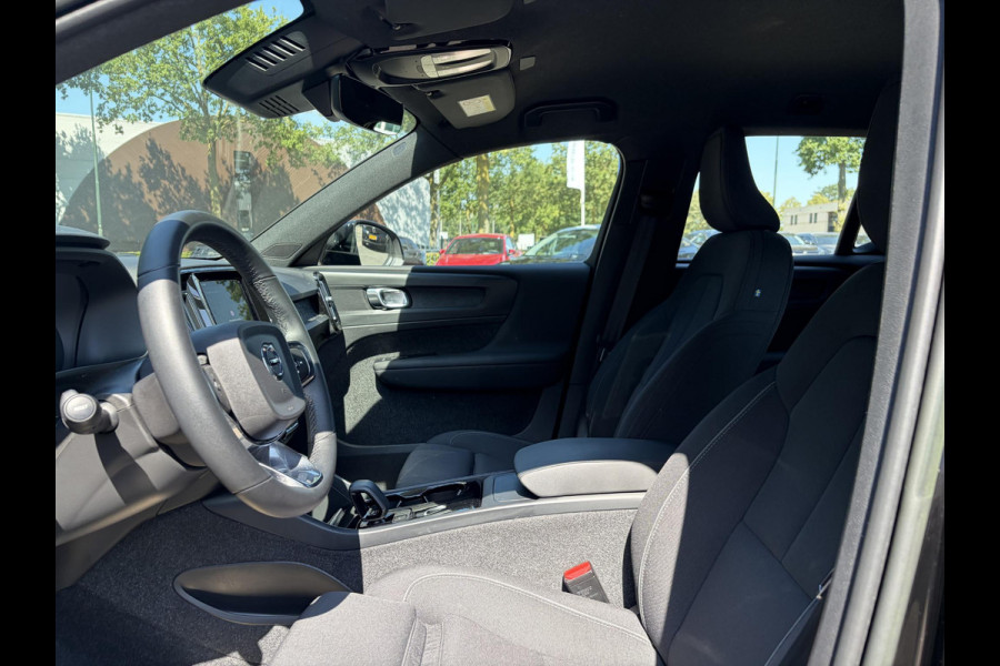 Volvo XC40 Core Recharge Pure Electric 2WD SOH 97% | WARMTEPOMP| STOEL + STUURWIELVERWARMING | VOLVO DEALER ONDERHOUDEN | RIJKLAAR GELEVERD MET 12 MND BOVAG GARANTIE |