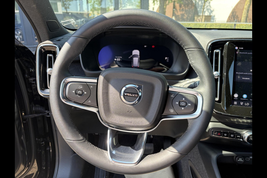 Volvo XC40 Core Recharge Pure Electric 2WD SOH 97% | WARMTEPOMP| STOEL + STUURWIELVERWARMING | VOLVO DEALER ONDERHOUDEN | RIJKLAAR GELEVERD MET 12 MND BOVAG GARANTIE |