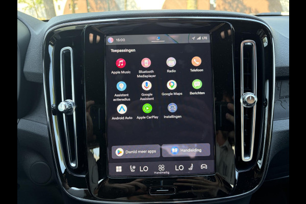 Volvo XC40 Core Recharge Pure Electric 2WD SOH 97% | WARMTEPOMP| STOEL + STUURWIELVERWARMING | VOLVO DEALER ONDERHOUDEN | RIJKLAAR GELEVERD MET 12 MND BOVAG GARANTIE |