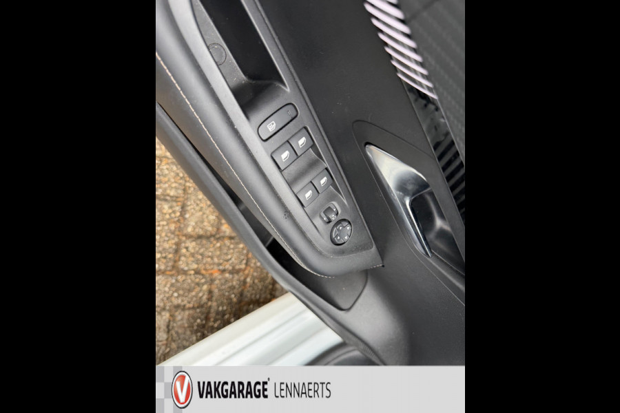 Peugeot 208 1.2 PT 100 Allure, Rijklaarprijs / 12 mnd Bovag garantie
