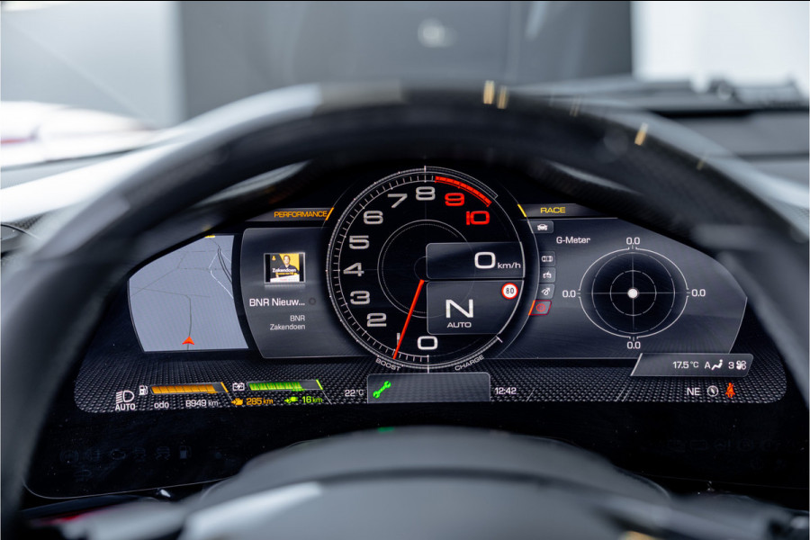 Ferrari SF90 Stradale 4.0 V8 - Origineel NL | Rosso Formula 1 | Lift | Carbon