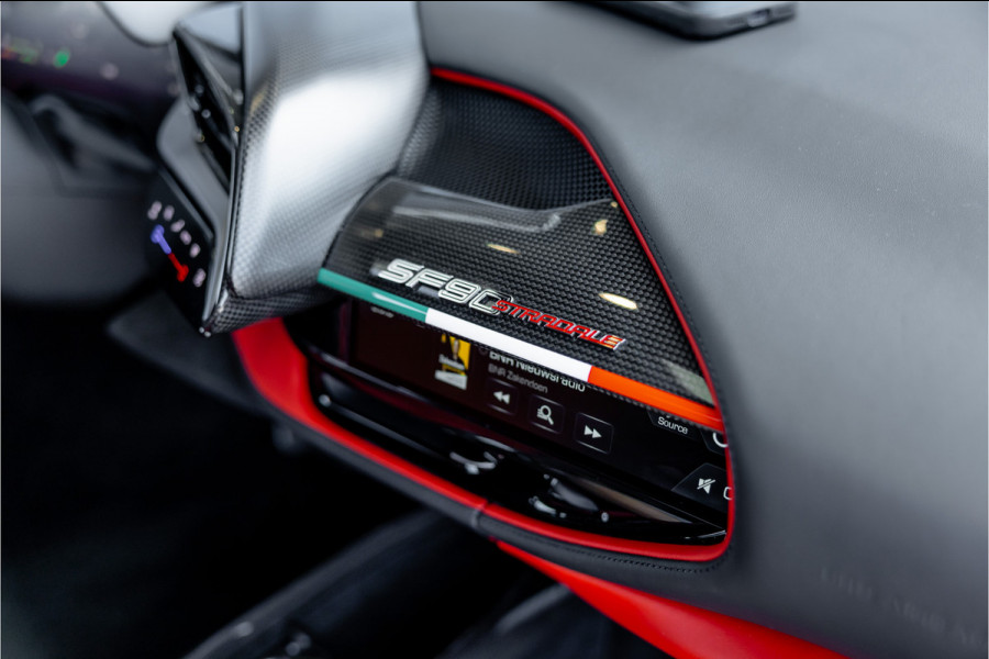 Ferrari SF90 Stradale 4.0 V8 - Origineel NL | Rosso Formula 1 | Lift | Carbon
