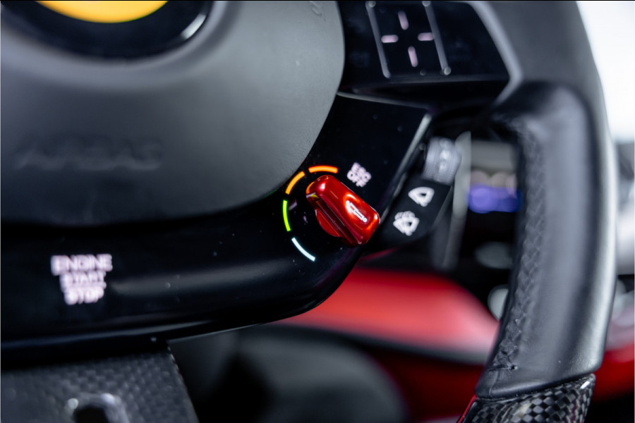 Ferrari SF90 Stradale 4.0 V8 - Origineel NL | Rosso Formula 1 | Lift | Carbon
