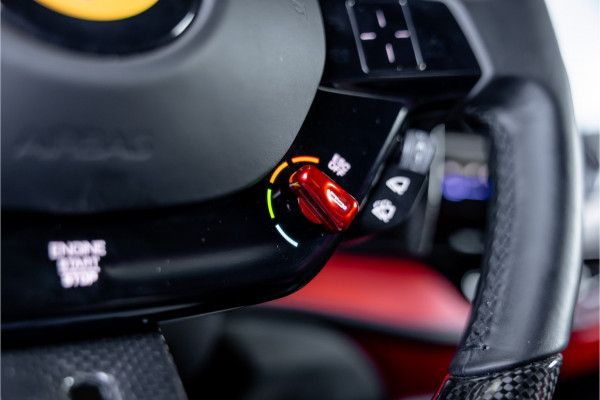 Ferrari SF90 Stradale 4.0 V8 - Origineel NL | Rosso Formula 1 | Lift | Carbon