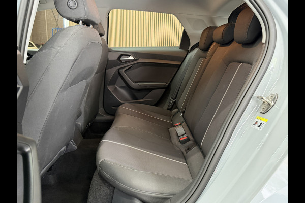 Audi A1 Sportback 30 TFSI Advanced edition | Carplay Navi | Led | Digitaal Inst | Stoelverwarming | Clima | Keurig nette Audi A1