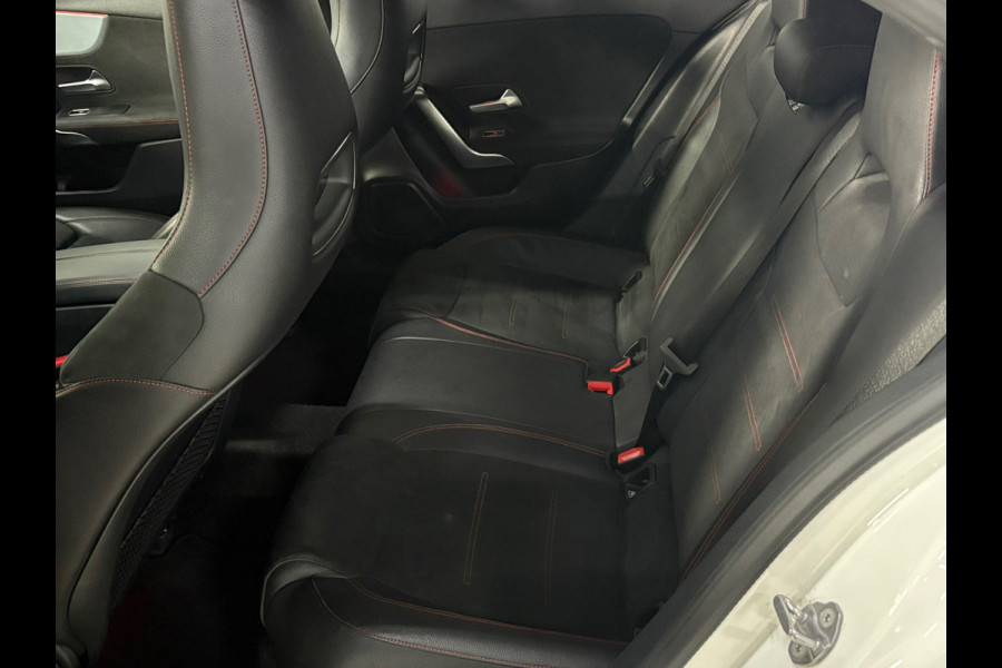Mercedes-Benz A-Klasse 250 Premium Plus AMG, Pano, Sfeer, Night