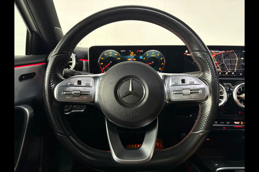 Mercedes-Benz A-Klasse 250 Premium Plus AMG, Pano, Sfeer, Night