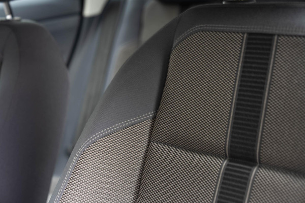 Volkswagen Polo 1.0 TSI Highline | Stoelverwarming | Navigatie | Cruise