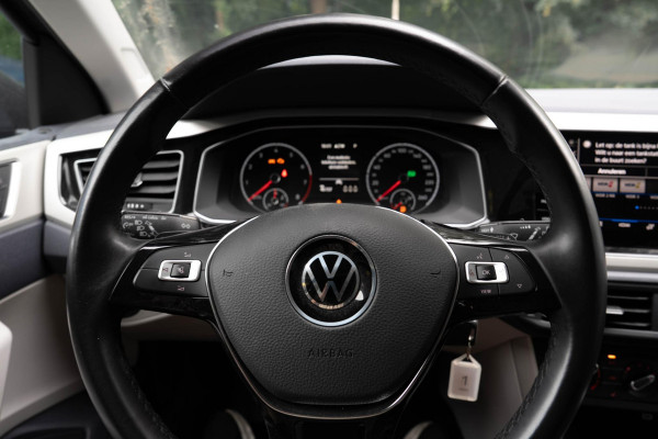 Volkswagen Polo 1.0 TSI Highline | Stoelverwarming | Navigatie | Cruise