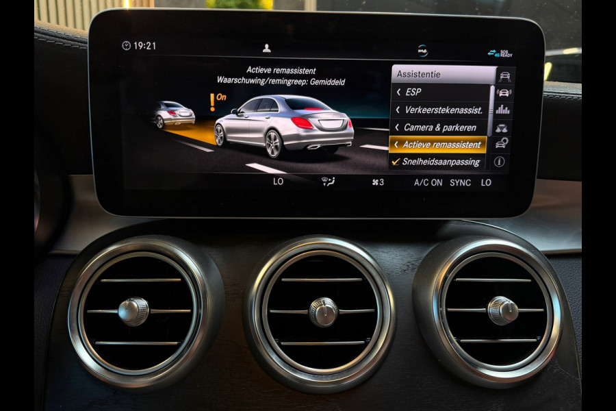 Mercedes-Benz C-Klasse 180 Premium Plus Pack PANO|BURMESTER|HuD|360 CAM|MEMORY|SFEERVERLICHTING|AUTO PILOT|DEALER ONDERHOUDEN|VOL!
