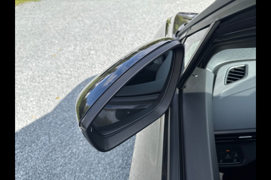 Volkswagen ID.4 Pure 52 kWh 170pk NAVI/PDC/CARPLAY