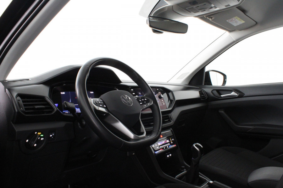 Volkswagen T-Cross 1.0 TSI Life > Camera/Smoky Gray/All season banden...