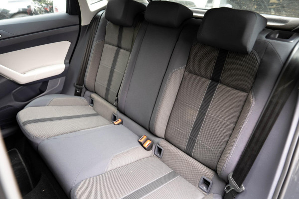 Volkswagen Polo 1.0 TSI Highline | Stoelverwarming | Navigatie | Cruise