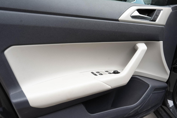 Volkswagen Polo 1.0 TSI Highline | Stoelverwarming | Navigatie | Cruise