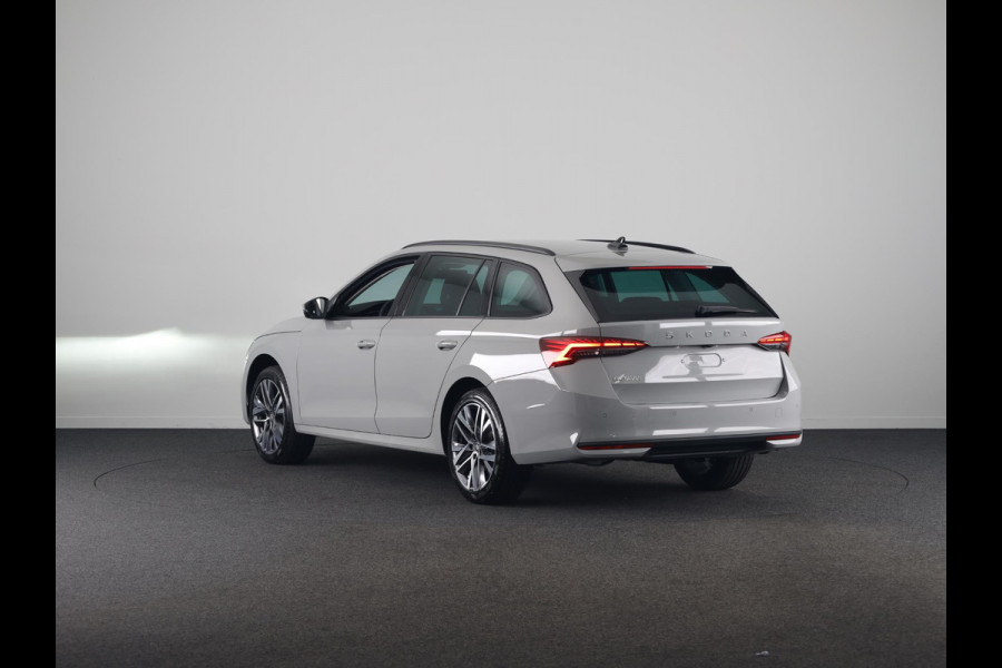 Škoda Octavia Combi 1.5 TSI MHEV Business Edition Plus 150 pk 7 versn. DSG | Winter Pakket | Trekhaak |  Lichtmetalen velgen 18" Lerna Antraciet