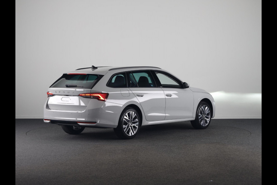 Škoda Octavia Combi 1.5 TSI MHEV Business Edition Plus 150 pk 7 versn. DSG | Winter Pakket | Trekhaak |  Lichtmetalen velgen 18" Lerna Antraciet