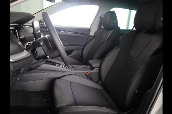 Škoda Octavia Combi 1.5 TSI MHEV Business Edition Plus 150 pk 7 versn. DSG | Winter Pakket | Trekhaak |  Lichtmetalen velgen 18" Lerna Antraciet