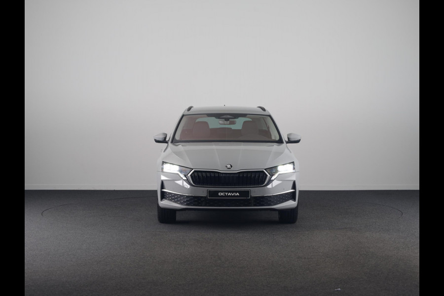 Škoda Octavia Combi 1.5 TSI MHEV Business Edition Plus 150 pk 7 versn. DSG | Winter Pakket | Trekhaak |  Lichtmetalen velgen 18" Lerna Antraciet