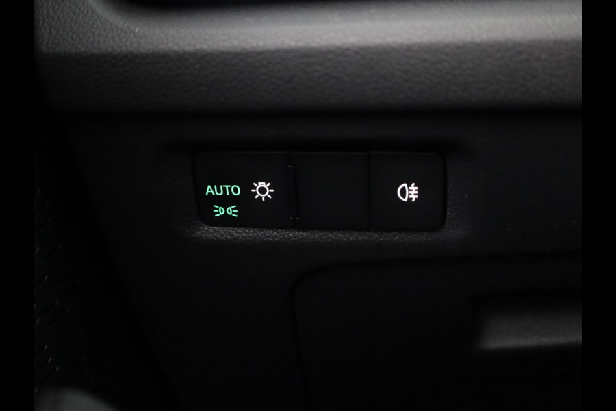 Škoda Octavia Combi 1.5 TSI MHEV Business Edition Plus 150 pk 7 versn. DSG | Winter Pakket | Trekhaak |  Lichtmetalen velgen 18" Lerna Antraciet