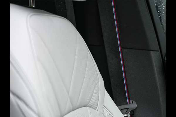 BMW X5 xDrive50e M-Sport Pro | Panoramadak | Harman/Kardon | 360 Camera | Active Cruise | HUD | Ambiance Verlichting | Stoelverwarming V+A | Memory Seats | Stuurverwarming | Trekhaak |