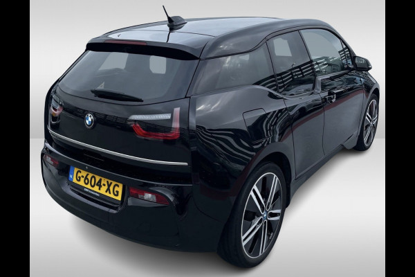 BMW i3 Executive Edition 120Ah 42 kWh / Panoramadak / Camera / Leder / Navigatie / 20'' / Warmtepomp / DAB / Stoelverwarming / Cruise Control
