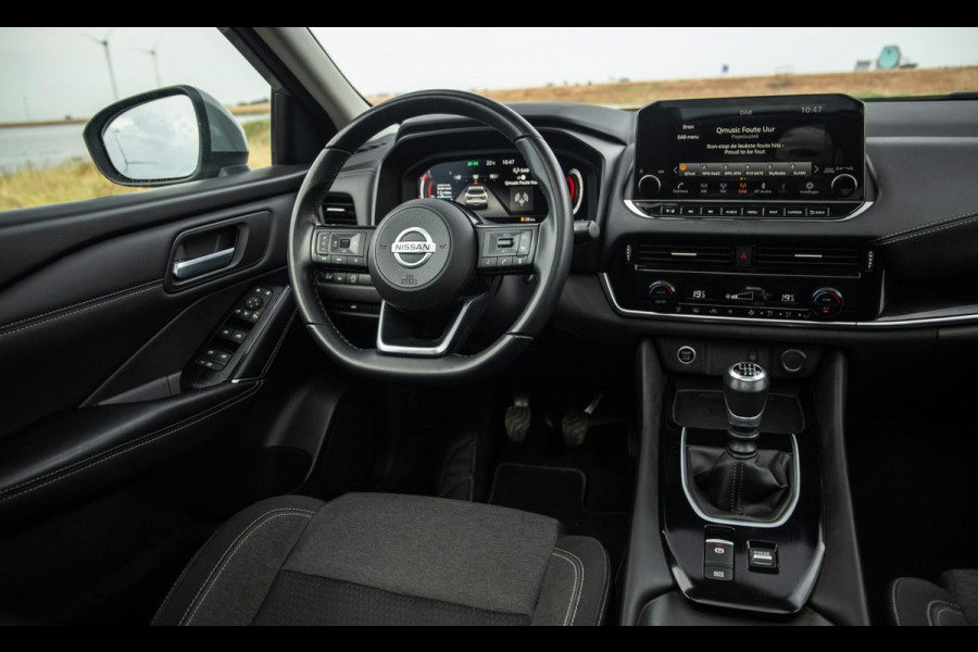 Nissan QASHQAI 1.3 MHEV Business Design PANORAMA / START STOP / CARPLAY / PERFECT ONDERHOUDEN