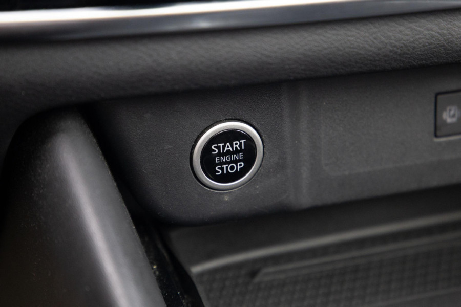 Nissan QASHQAI 1.3 MHEV Business Design PANORAMA / START STOP / CARPLAY / PERFECT ONDERHOUDEN