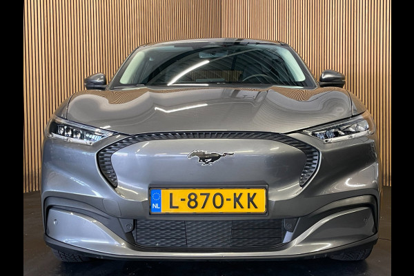 Ford Mustang Mach-E RWD 75 kWh|96% SOH|440 KM WLTP|VOLLEDER|STOEL+STUURVERWARMING|ACC|APPLE CARPLAY|CAMERA|NAP|NL-AUTO|INCL.BTW|