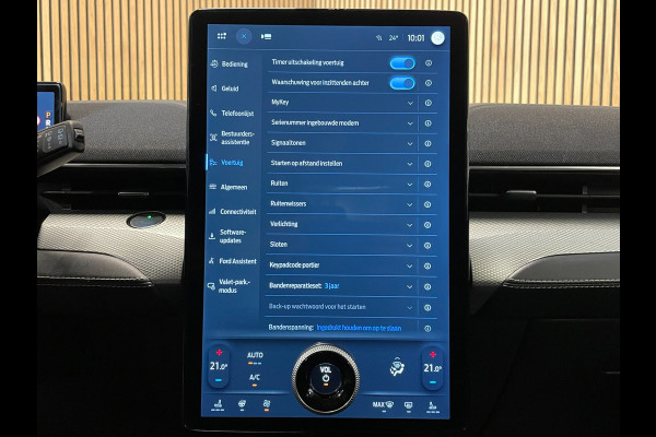 Ford Mustang Mach-E RWD 75 kWh|96% SOH|440 KM WLTP|VOLLEDER|STOEL+STUURVERWARMING|ACC|APPLE CARPLAY|CAMERA|NAP|NL-AUTO|INCL.BTW|