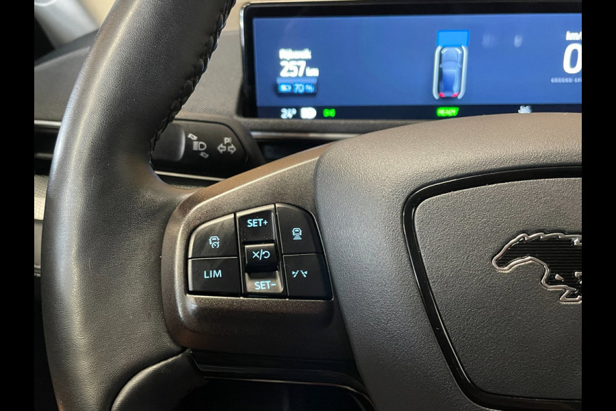 Ford Mustang Mach-E RWD 75 kWh|96% SOH|440 KM WLTP|VOLLEDER|STOEL+STUURVERWARMING|ACC|APPLE CARPLAY|CAMERA|NAP|NL-AUTO|INCL.BTW|