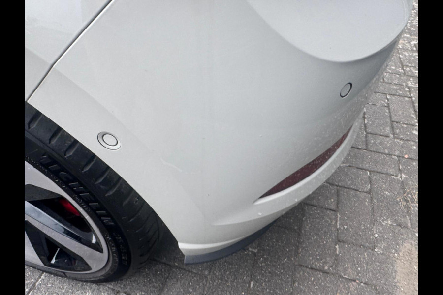 Volkswagen Polo 2.0 TSI GTI DSG 207PK /Ascot Grey
