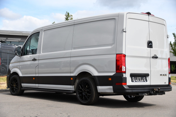 MAN TGE 3.140 35 2.0 L3H2 PB Edition Camera, Cruise, Carplay, LED, 140pk, Automaat, Multimedia, 3000kg Trekhaak, voorruit verwarming, Uniek!