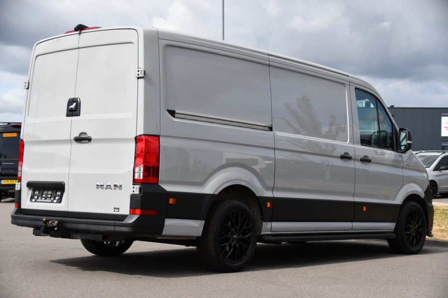 MAN TGE 3.140 35 2.0 L3H2 PB Edition Camera, Cruise, Carplay, LED, 140pk, Automaat, Multimedia, 3000kg Trekhaak, voorruit verwarming, Uniek!